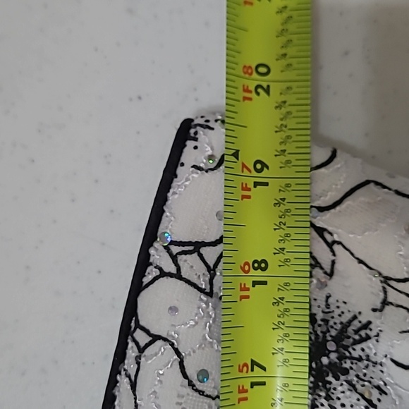 R & M Collection Black & White Ruffled sleeveless party dress size 16 - Picture 10 of 12